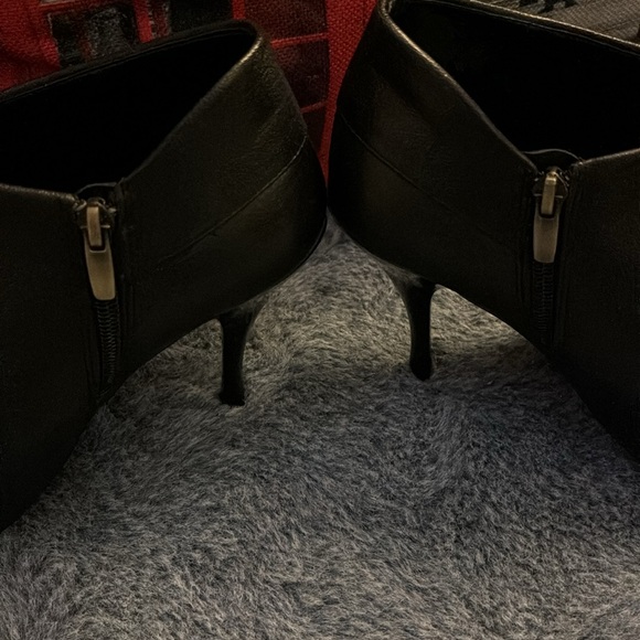 Enzo Angiolini Leather Ankle Booties Size 8 - Picture 5 of 14